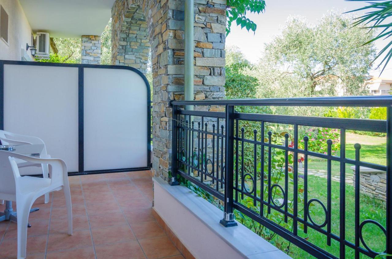 Villa Eden Лименас Екстериор снимка